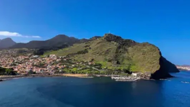 Webcam: Machico Harbor & Golden Sand Beach | Madeira East