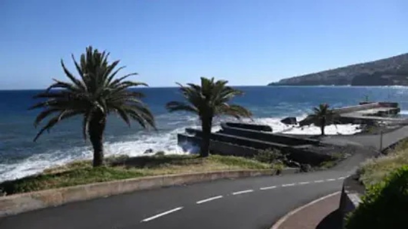 Webcam: Santa Cruz Promenade | Madeira Airport