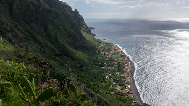 : Paul do Mar Harbour | Surf Spot — Paul do Mar, Madeira Island