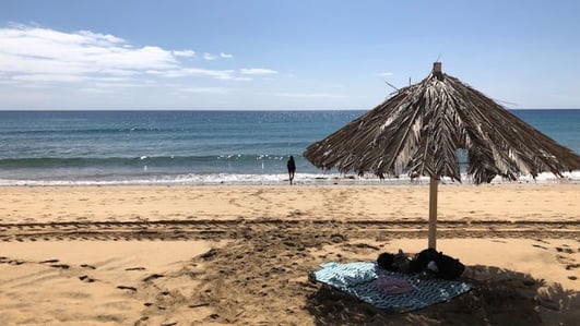 Cam: Porto Santo — Praia do Ribeiro Cochinho (Bar do Henrique) — Porto Santo, Madeira Island