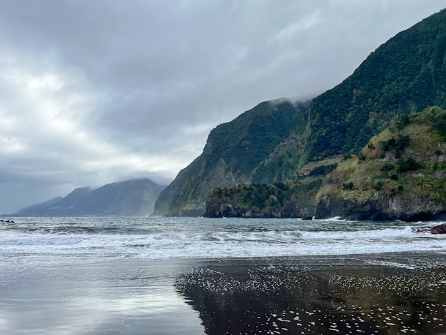 : Seixal Madeira - Surf Conditions — Seixal, Madeira Island