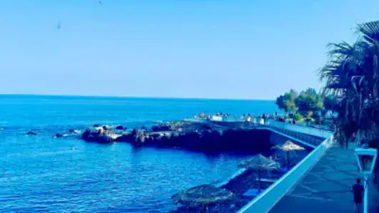 : Reis Magos Beach | Caniço de Baixo — Caniço, Madeira Island